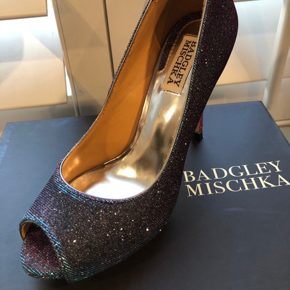 Like New Badgley Mischka Humble IV Peep Toe Sz 6.5 - Picture 8 of 16